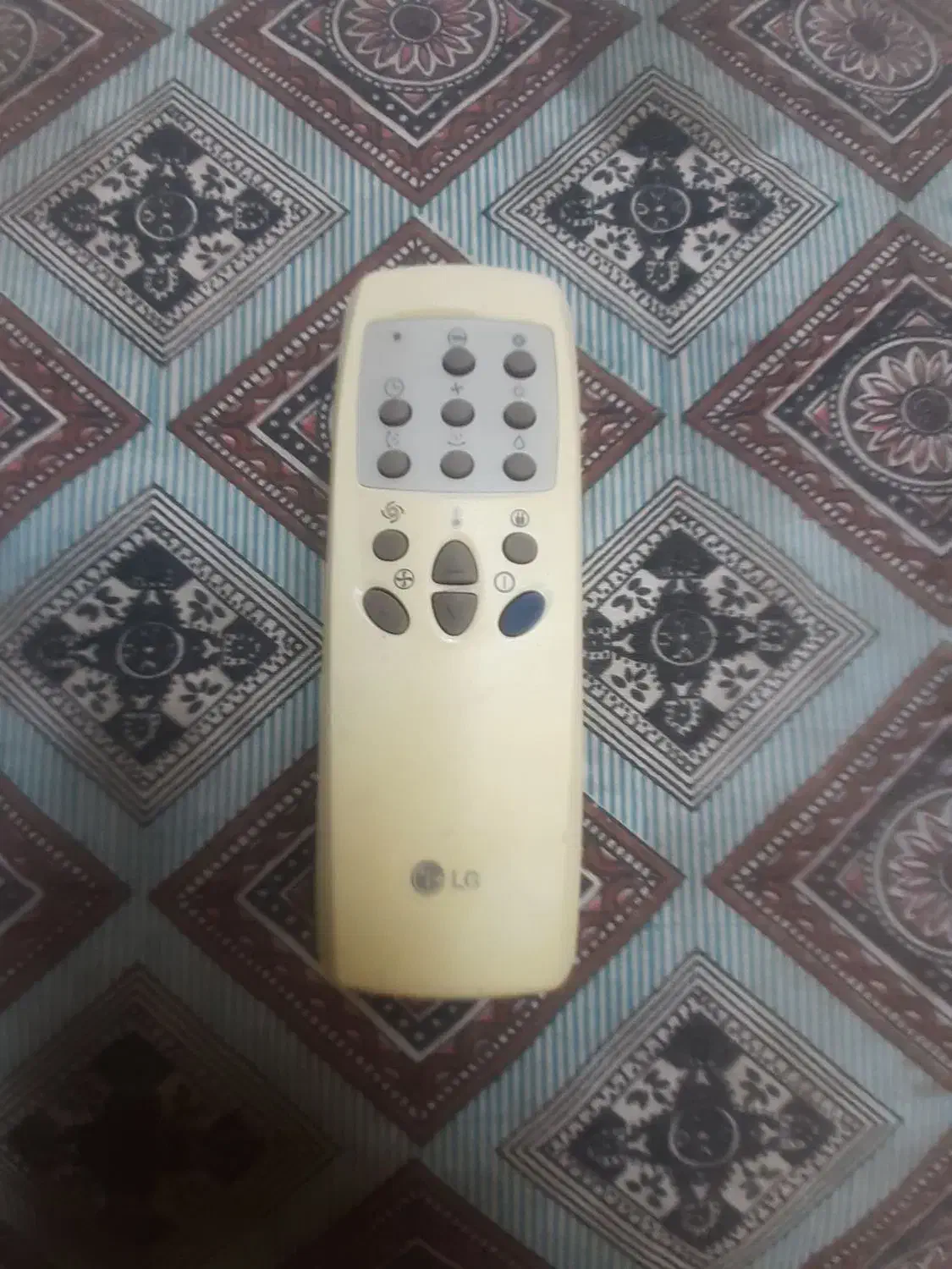 کولر گازی پنجره ای ۲۴۰۰۰ کنترلی ولمسی درحد|کولر گازی و فن‌کوئل|تهران, آهنگ|دیوار