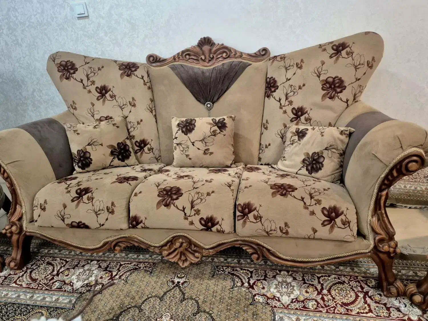 مبل راحتی ۷ نفره|مبلمان خانگی و میز عسلی|ری, دیلمان|دیوار