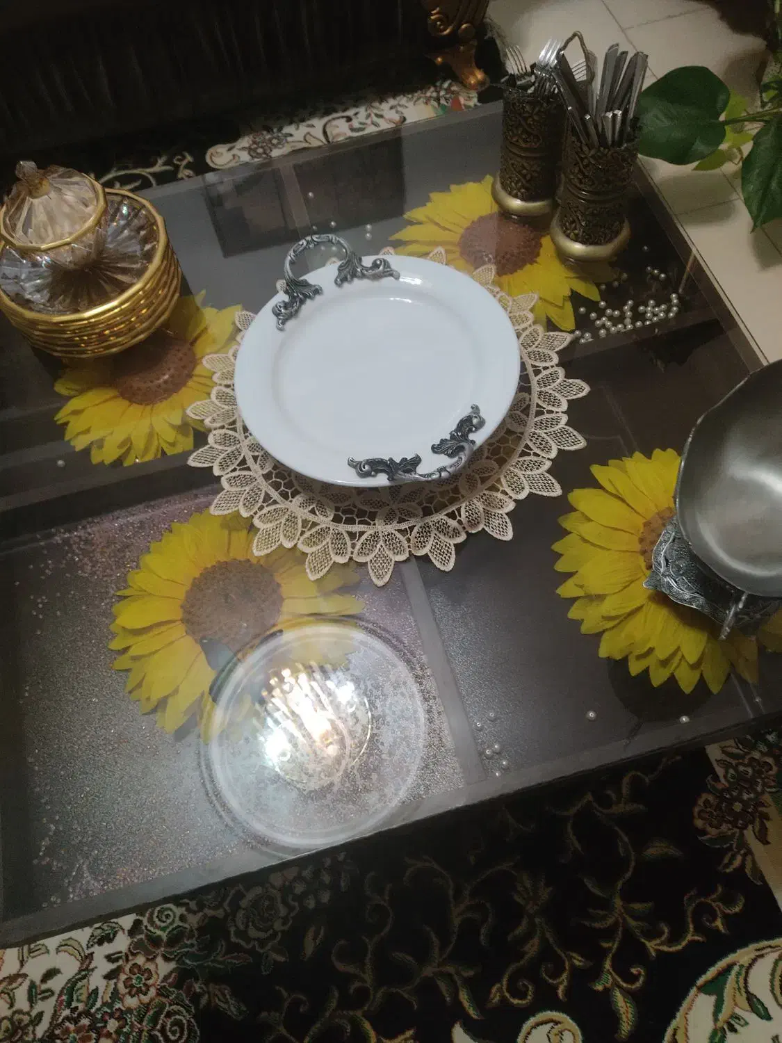 جلو مبلی ۴ عدد میز عسلی|مبلمان خانگی و میز عسلی|رحیمآباد, |دیوار