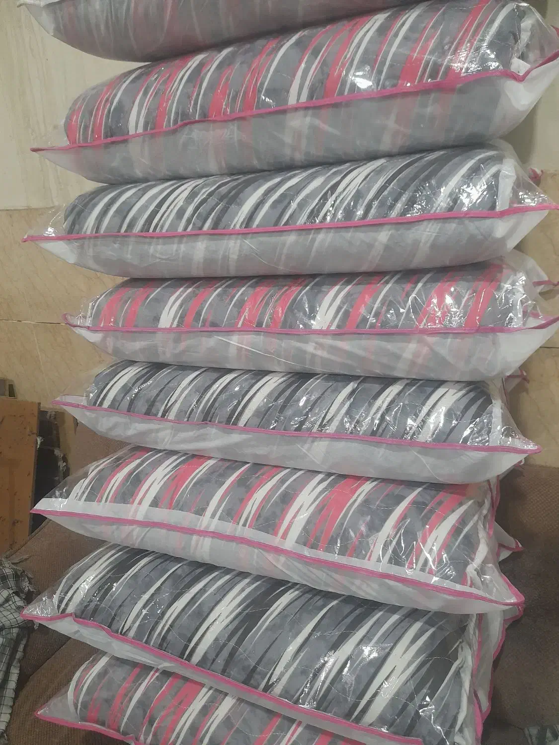 تشک|رختخواب، بالش، پتو|اصفهان, سرتاوه|دیوار