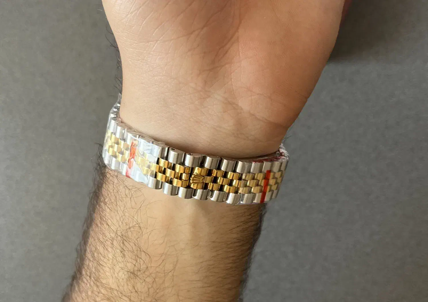 روز جهانی مرد .. ساعتِ نو و آکبند|ساعت|اردبیل, |دیوار