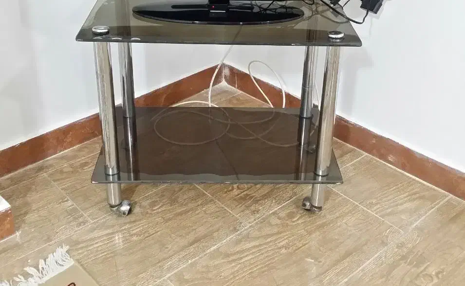 میز کامپیوتر و میز شیشهای|میز تحریر و کامپیوتر|رضوانشهر, |دیوار