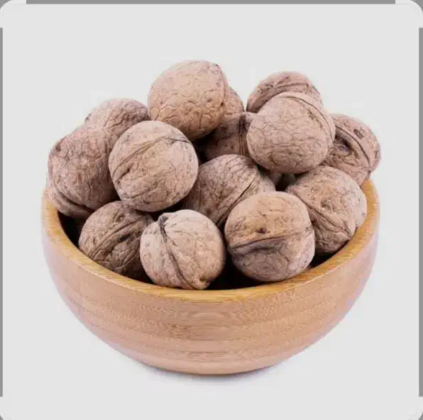 گردو نیمه کاغذی|خوردنی و آشامیدنی|شاهین دژ, |دیوار