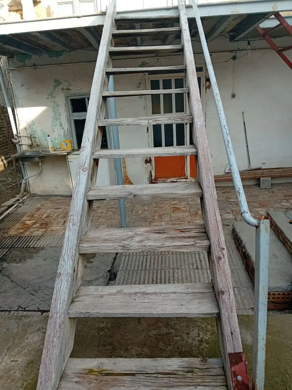 نردبان چوبی ناراد|مصالح و تجهیزات ساختمان|سیمین شهر, |دیوار