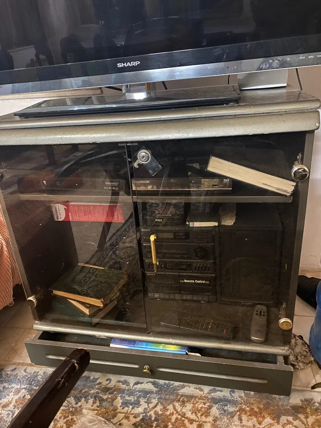 تلوزیون ژاپنی توشیبا قدیمی بسیار سالم|تلویزیون و پروژکتور|نوشهر, |دیوار