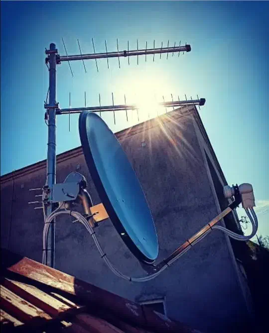 نصب تنظیم انتن|خدمات پیشه و مهارت|نجف‌آباد, باهنر|دیوار