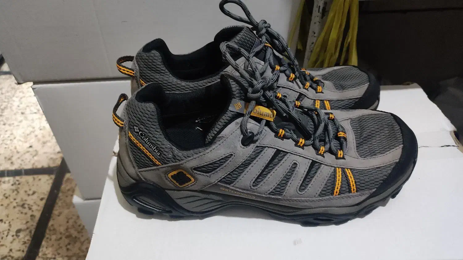 کفش کوهنوردیcolombia|کیف، کفش، کمربند|تبریز, |دیوار
