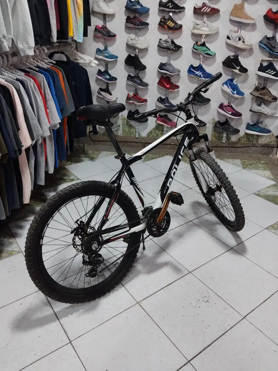 دوچرخه 26 POLlCE تمام فابریک اصلی|دوچرخه، اسکیت، اسکوتر|ملارد, |دیوار