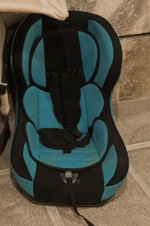 صندلی ماشین برند هوک اصل|تخت و صندلی بچه|مشهد, دانشجو|دیوار