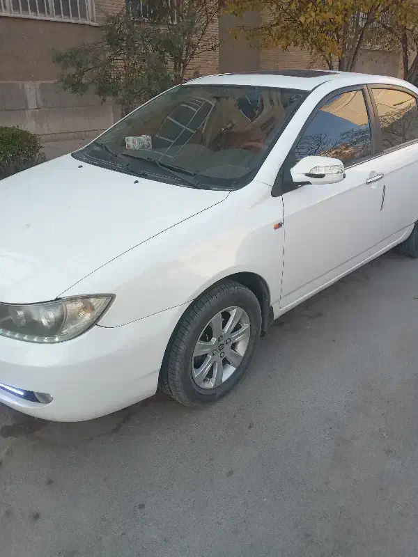 لیفان ۹۱ استسنائی کم کار|خودرو سواری و وانت|فولادشهر, A6|دیوار