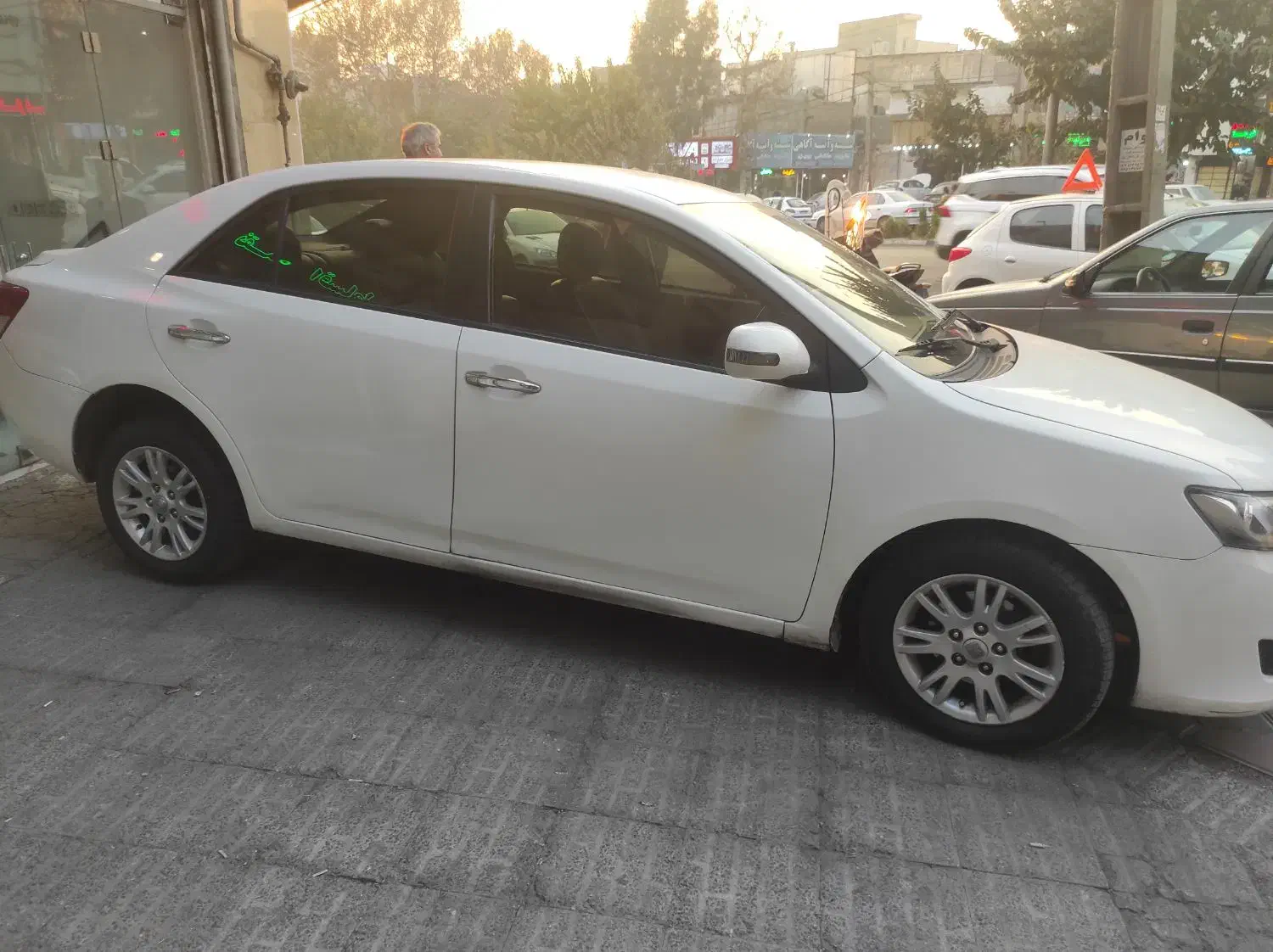 آریو اتومات مدل95 بی رنگ نقدواقساط|خودرو سواری و وانت|تهران, اوقاف|دیوار