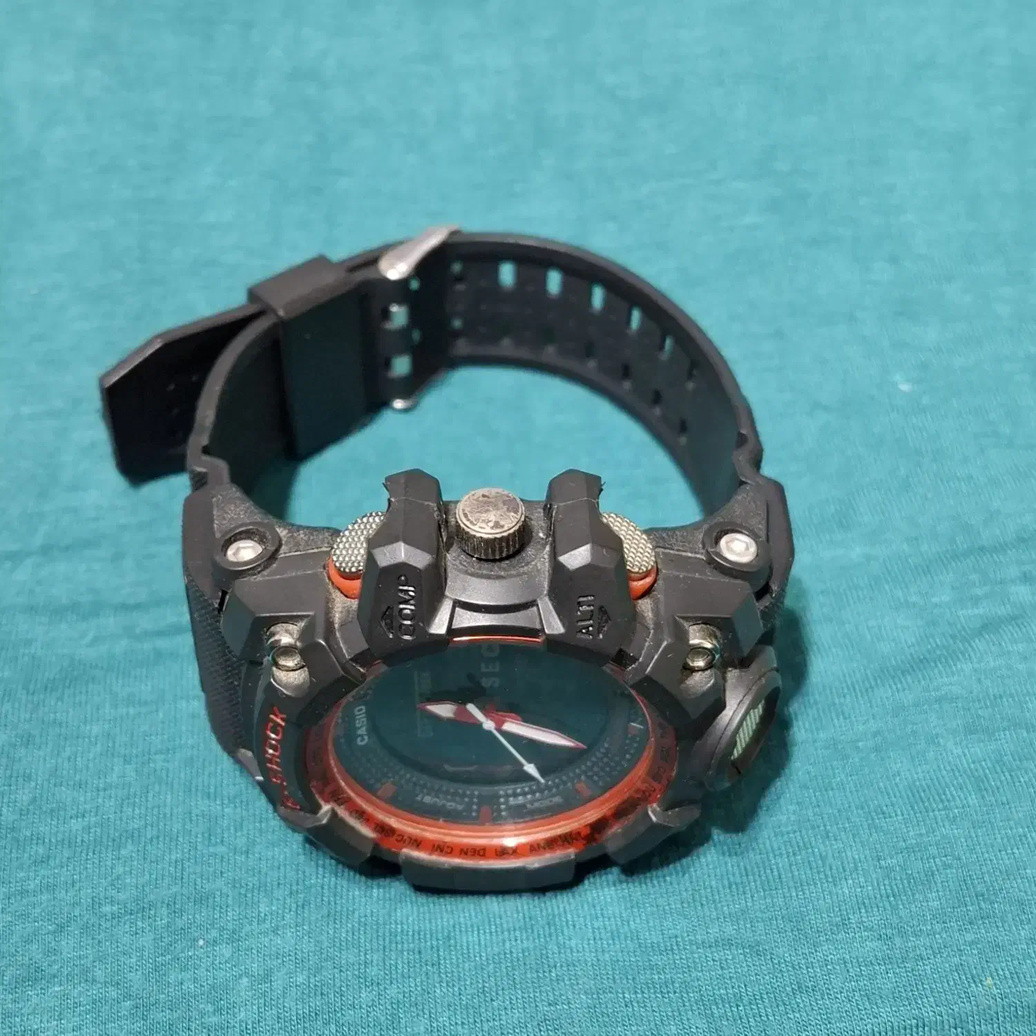 دو عدد ساعت مچی اسپورت (کاسیو جیشاک و مایماشی)|ساعت|رشت, حسین آباد|دیوار