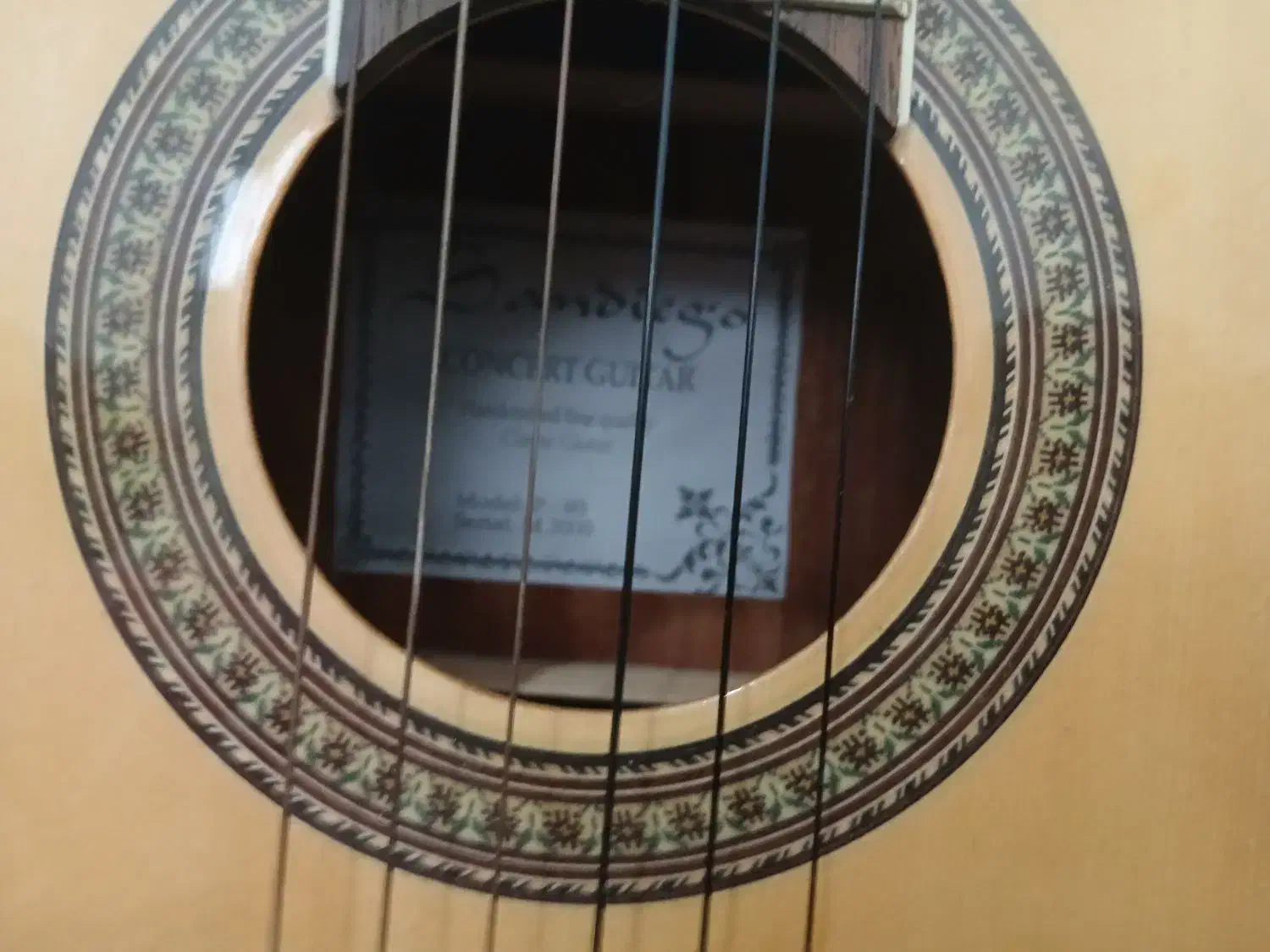 گیتار سندیگو دست ساز|گیتار، بیس، امپلیفایر|بابلسر, |دیوار