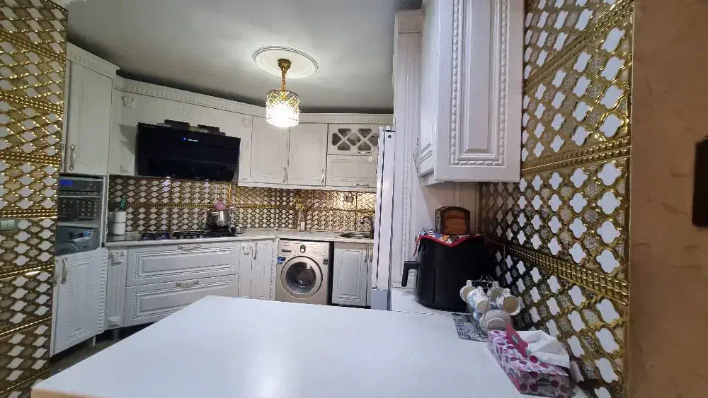 ۱۳۰ متر ۳خواب تک واحدی تمیز سالن پرده همیلا