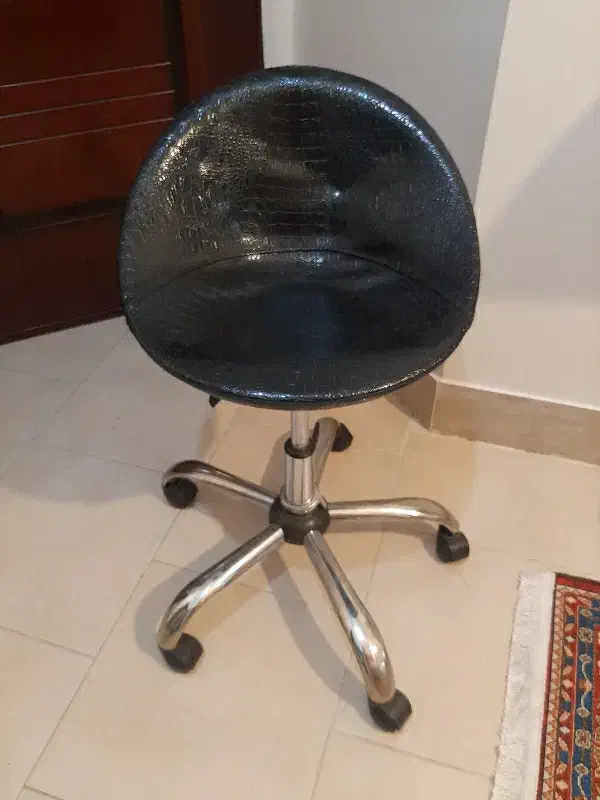 صندلی|صندلی و نیمکت|خمینیشهر, |دیوار