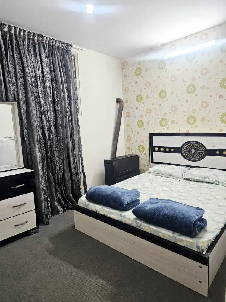 واحد دوخواب مبله پیش حرم|اجارهٔ کوتاهمدت آپارتمان و سوئیت|مشهد, عنصری|دیوار