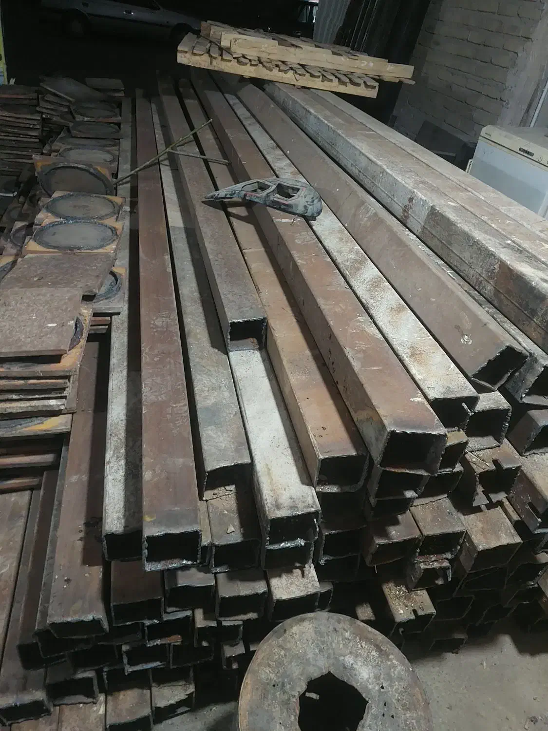 فروش اهن ستون و صفحه|مصالح و تجهیزات ساختمان|رامجین, |دیوار