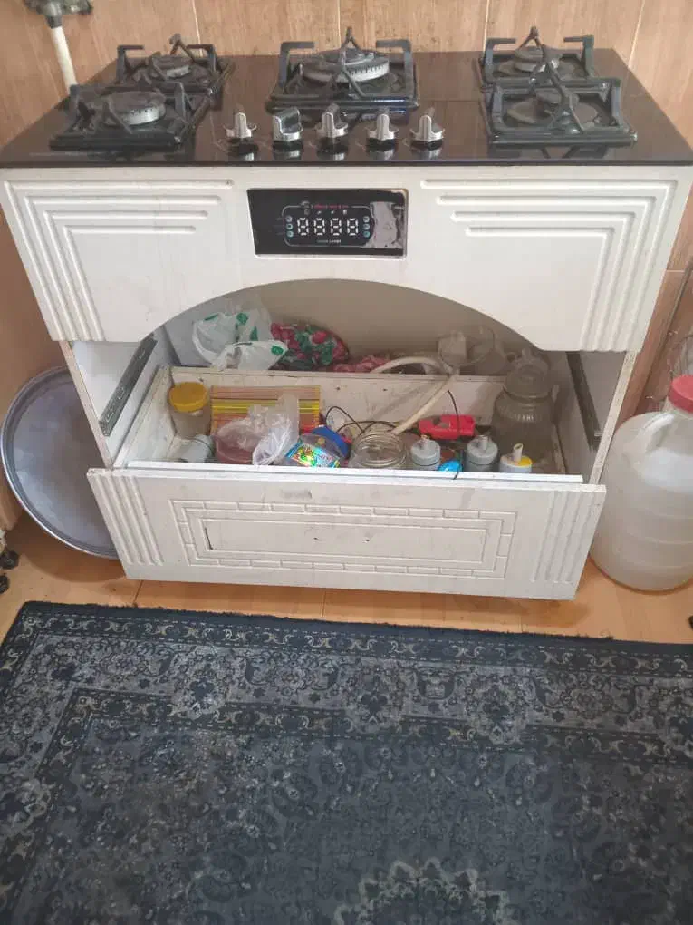 گاز ۳میلیون جاکفشی ۲۳۰۰ مبلها ۶میلیون ساعت ۲۴۰۰|اجاق گاز و لوازم برقی پختوپز|امیدیه, |دیوار