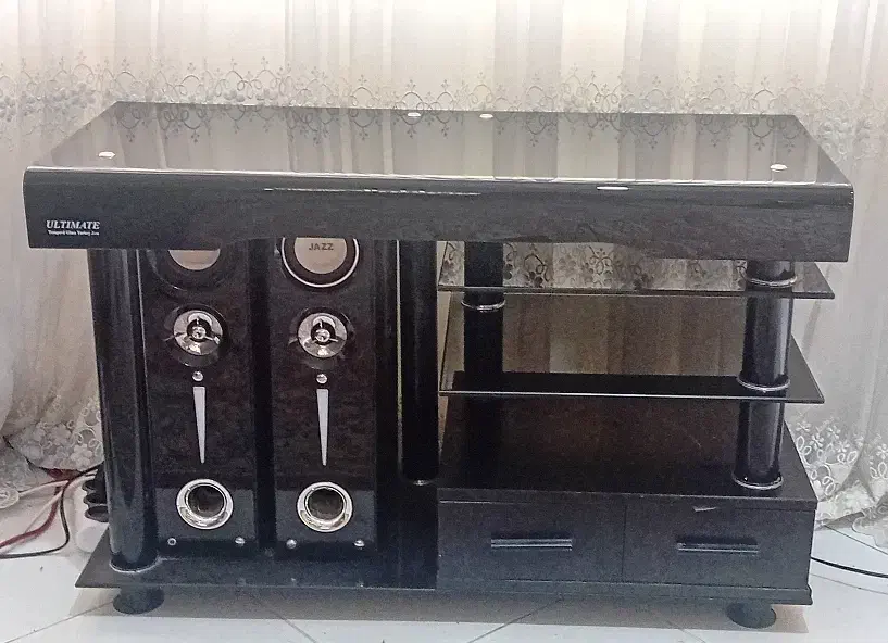 میزتلوزیون شیشه ای|میز تلویزیون|تهران, علم و صنعت|دیوار