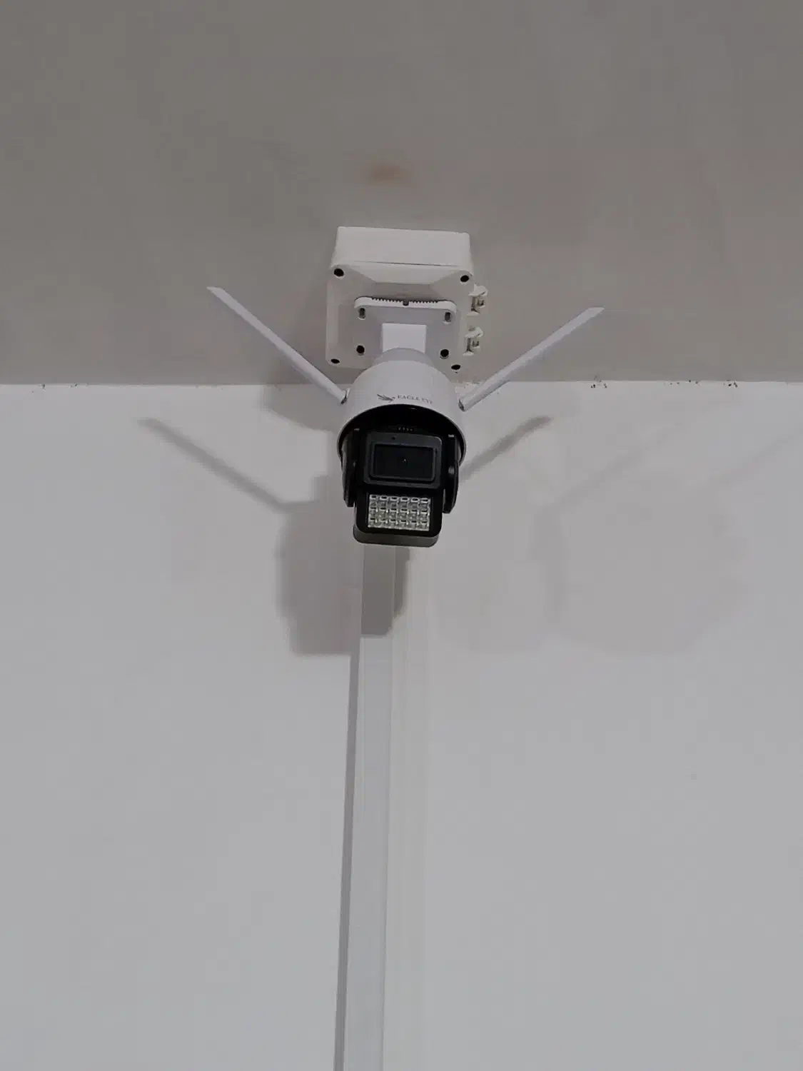 دوربین سیمکارتی و دزدگیر|دوربین مداربسته|پارسآباد, |دیوار