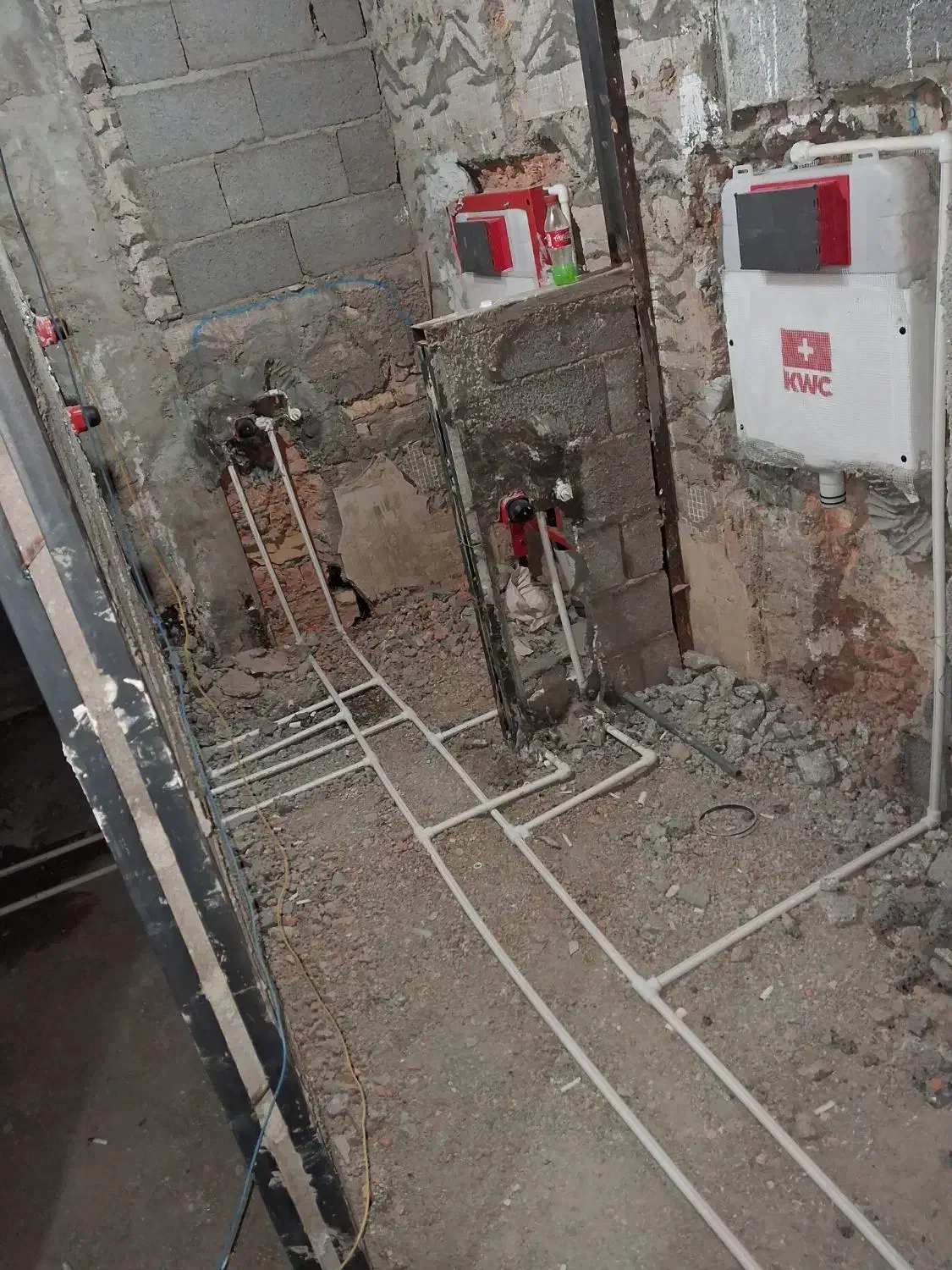 لوله کشی ونصب پمپ ومنبع|خدمات پیشه و مهارت|چمستان, |دیوار