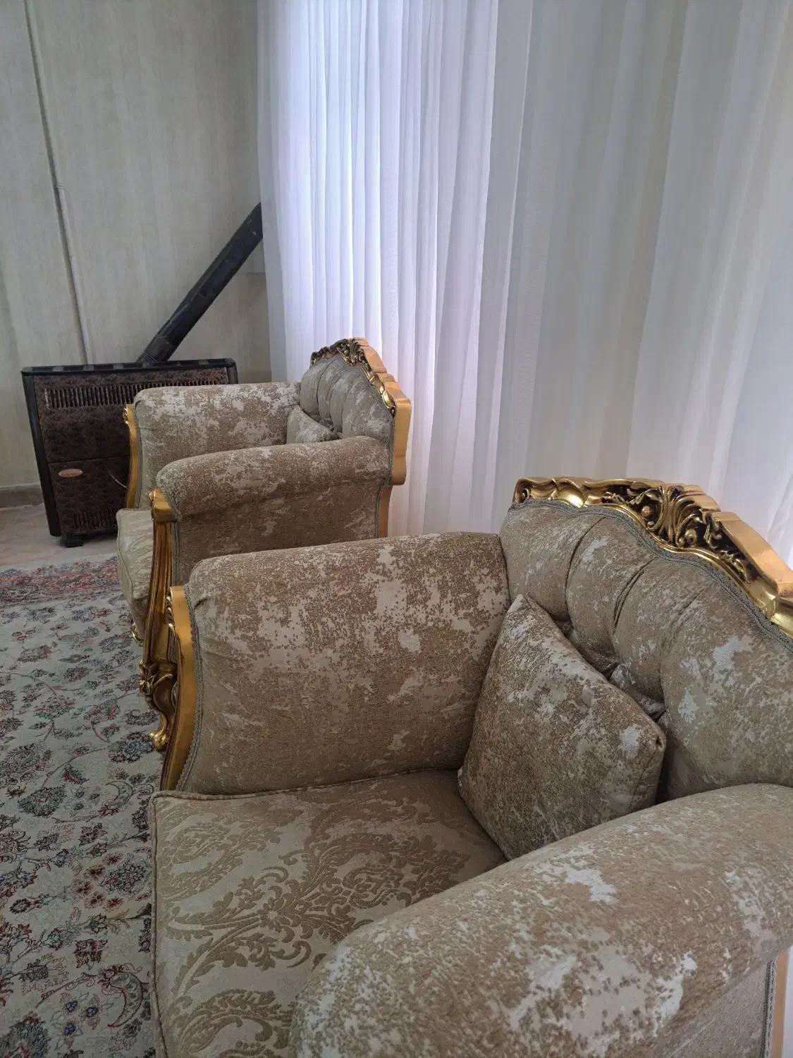 مبل سلطنتی ۷نفره|مبلمان خانگی و میز عسلی|مشهد, شهید رضوی|دیوار