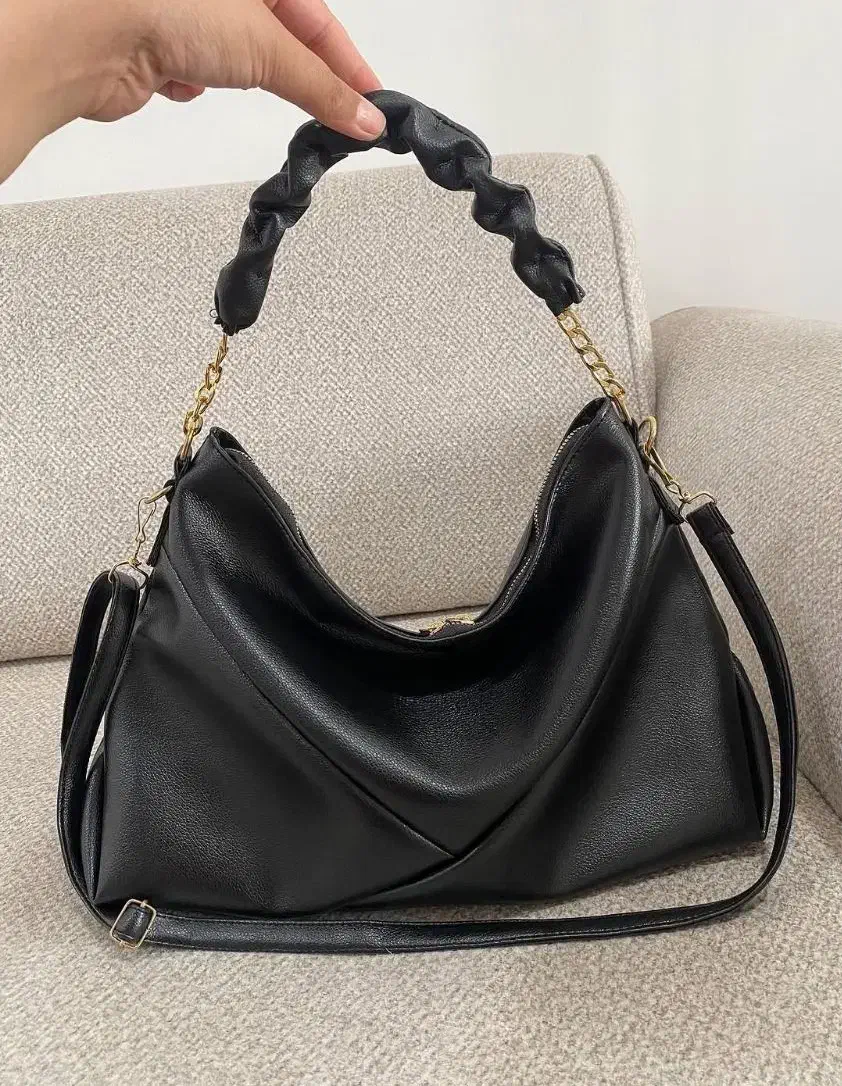 هدیه که همه انتخابش میکنن باکیفیت واقتصادی روز زن|کیف، کفش، کمربند|قم, دانشگاه قم|دیوار