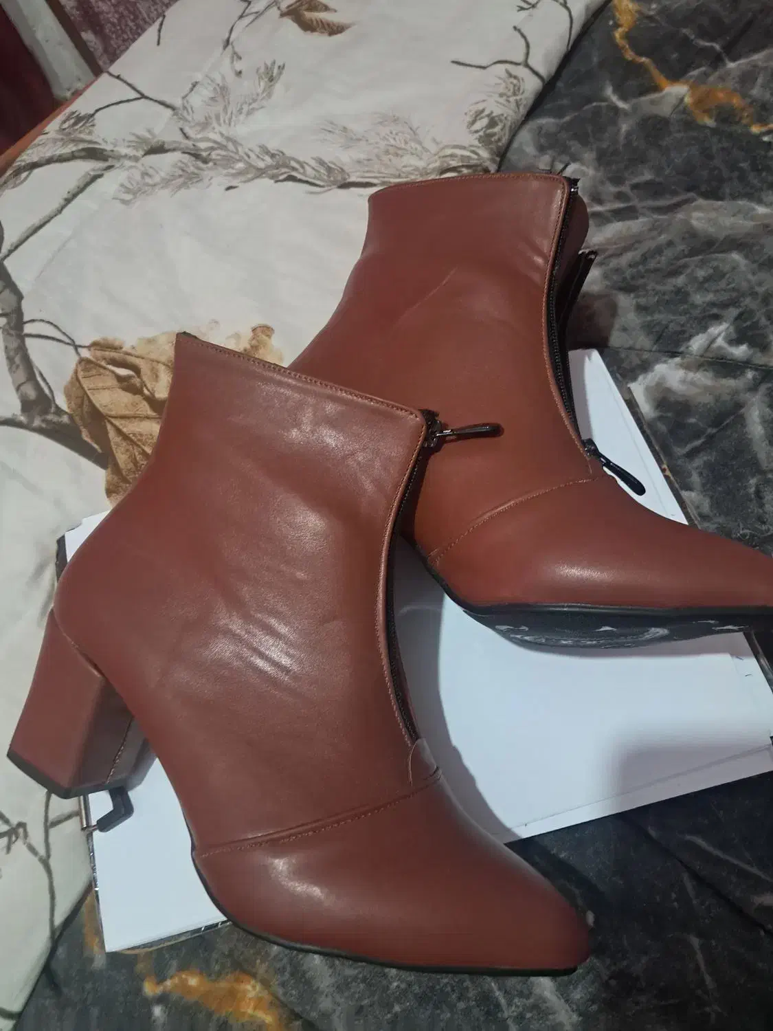 نیم بوت سایز ۴۰ آکبند|کیف، کفش، کمربند|ماهدشت, |دیوار