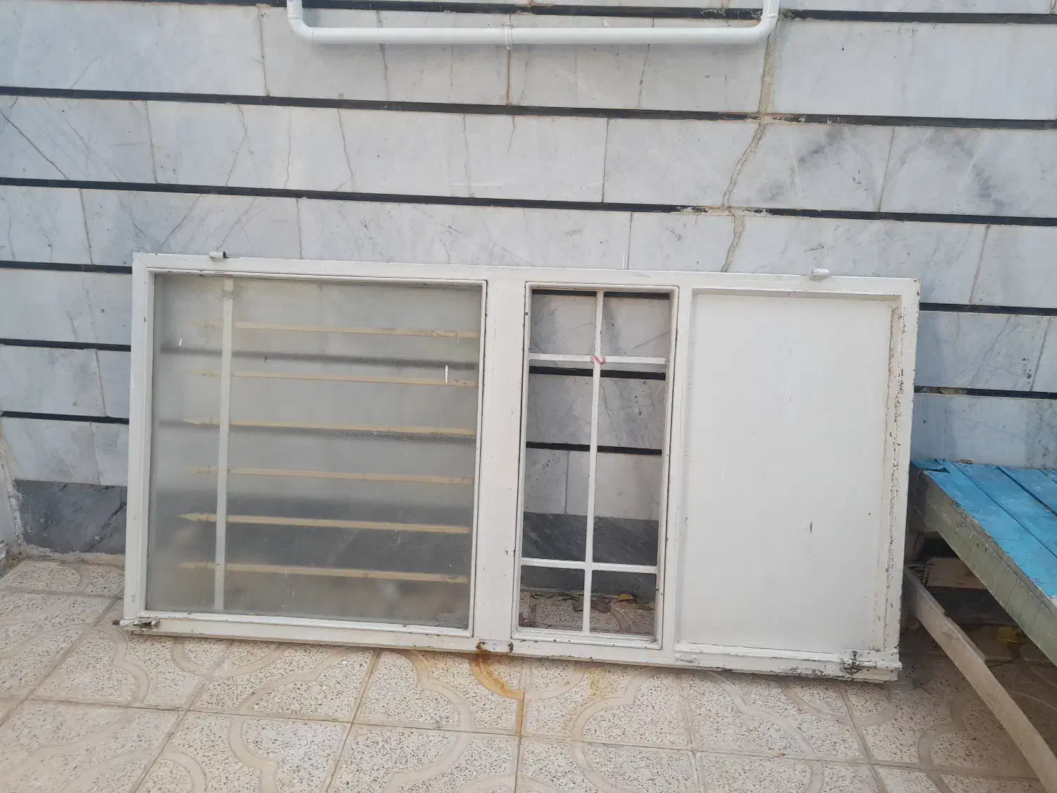 در آهنی جنس قدیمی بسیار محکم|مصالح و تجهیزات ساختمان|شال, |دیوار