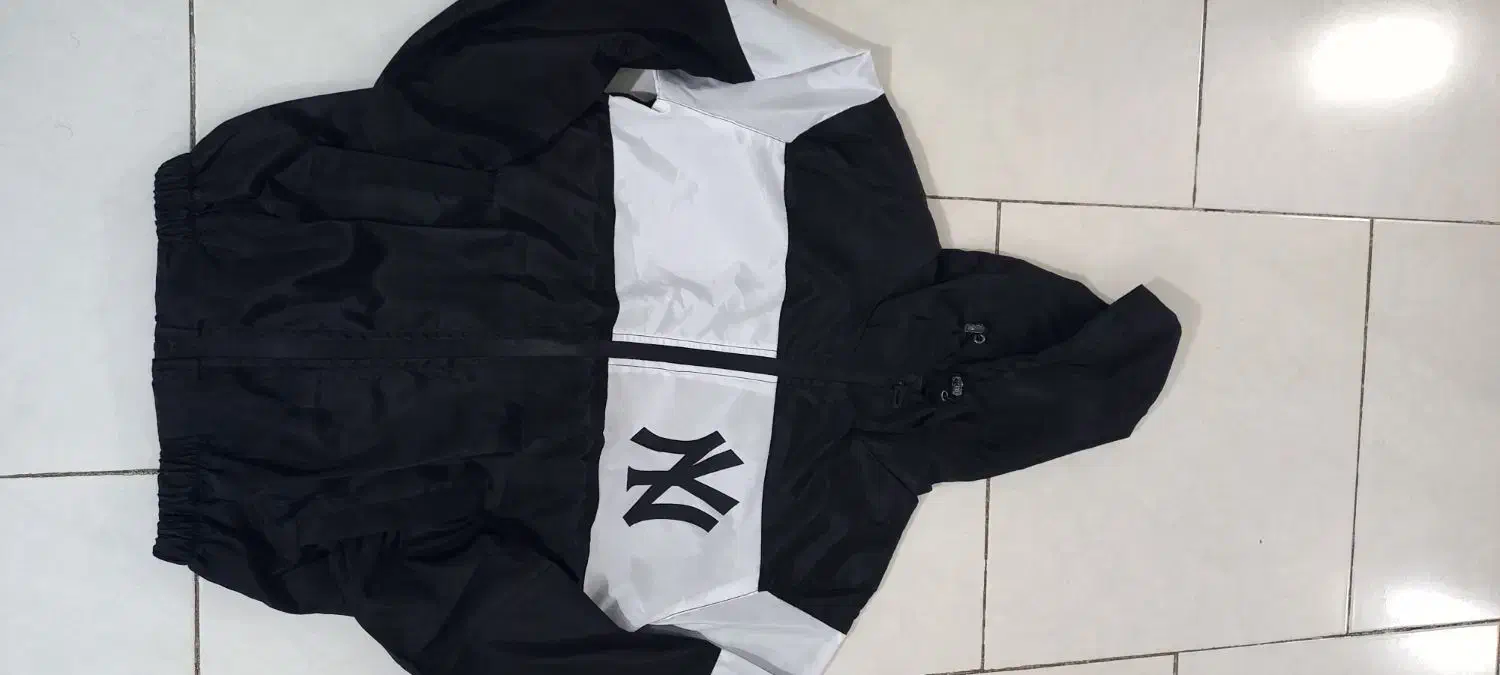 کاپشن،بادگیر،بارونی|لباس|پاکدشت, پاکدشت (مامازند)|دیوار