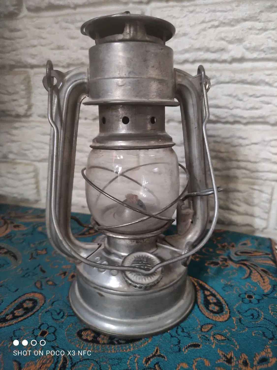 چراغ نفتی.     (فانوس)|صنایع دستی و سایر لوازم تزئینی|شیراز, پودنک|دیوار