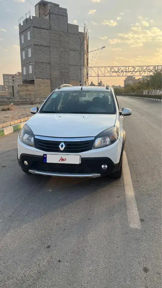 ساندرو استپ وی  اتومات ۹۸ کمکار|خودرو سواری و وانت|مشهد, شهرک مهر آباد|دیوار