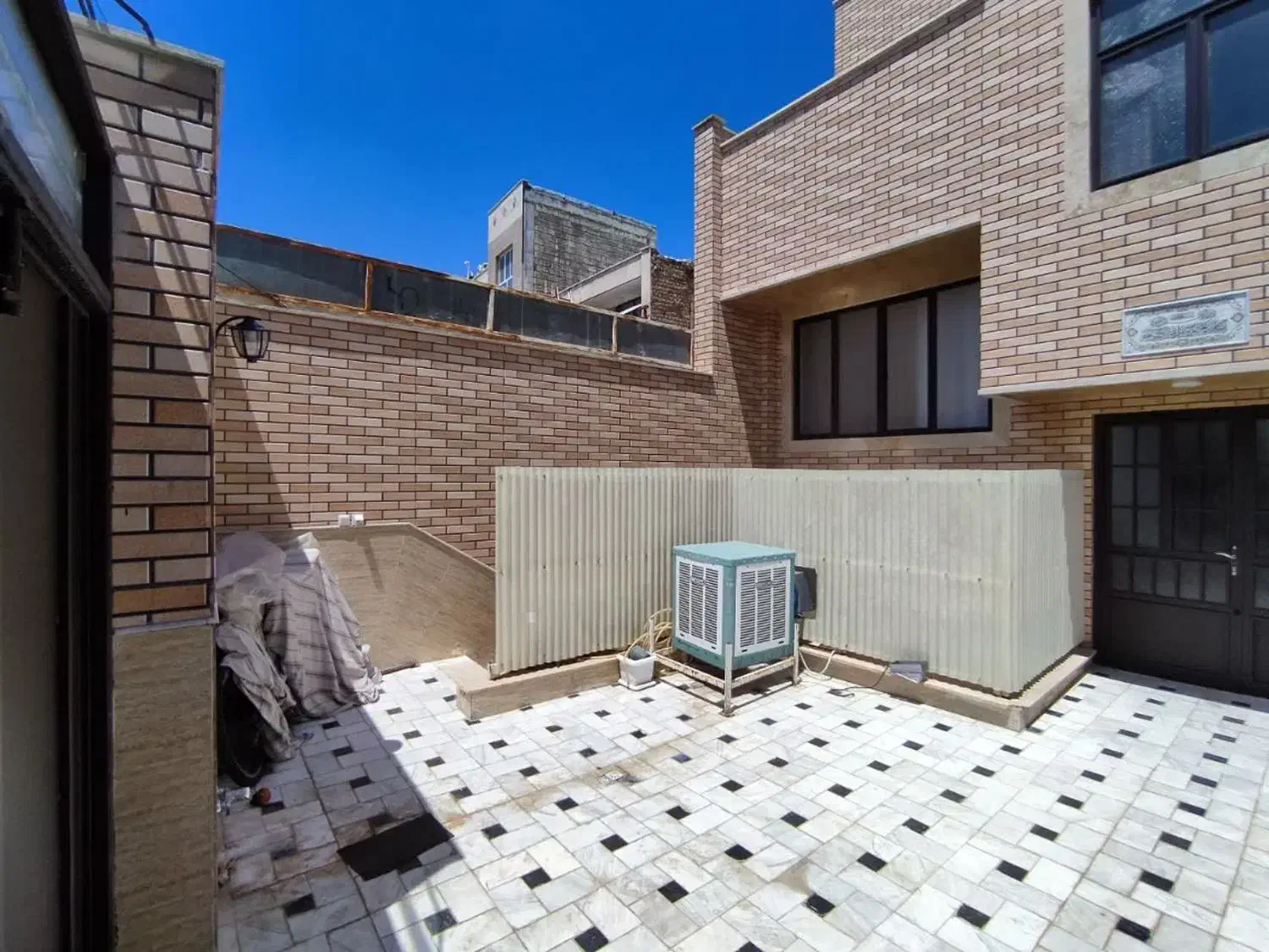 زیرزمین پرنور و نوساز گلخونه ای (طبقه پایین)|اجارهٔ خانه و ویلا|قم, نیروگاه|دیوار