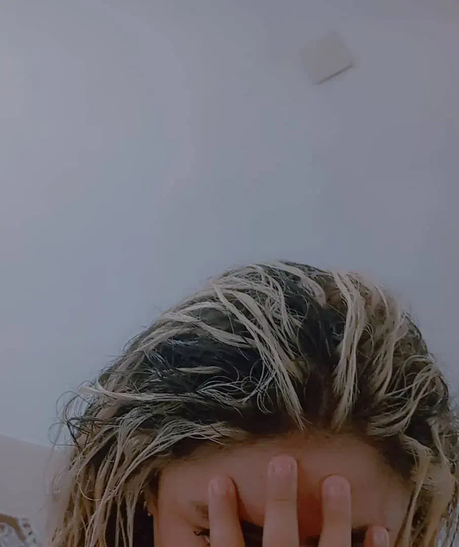 رنگ ومش|خدمات آرایشگری و زیبایی|دوگنبدان, |دیوار