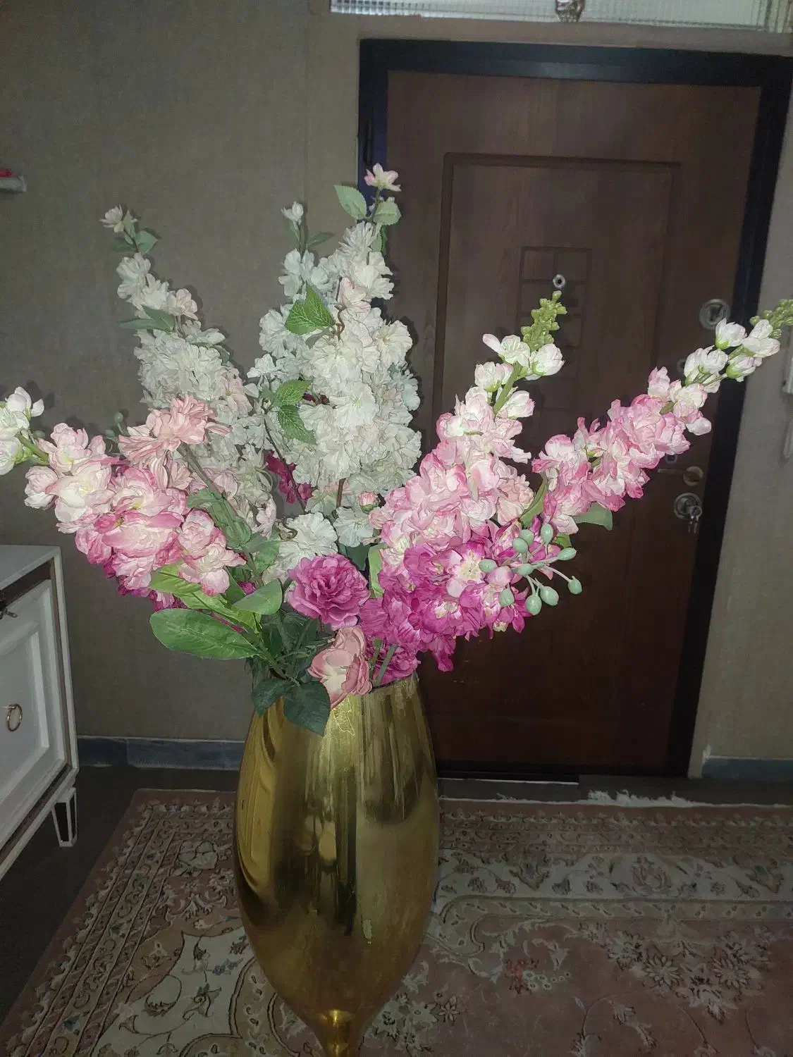 گل و گلدون|گل و گیاه طبیعی|کرج, برغان|دیوار