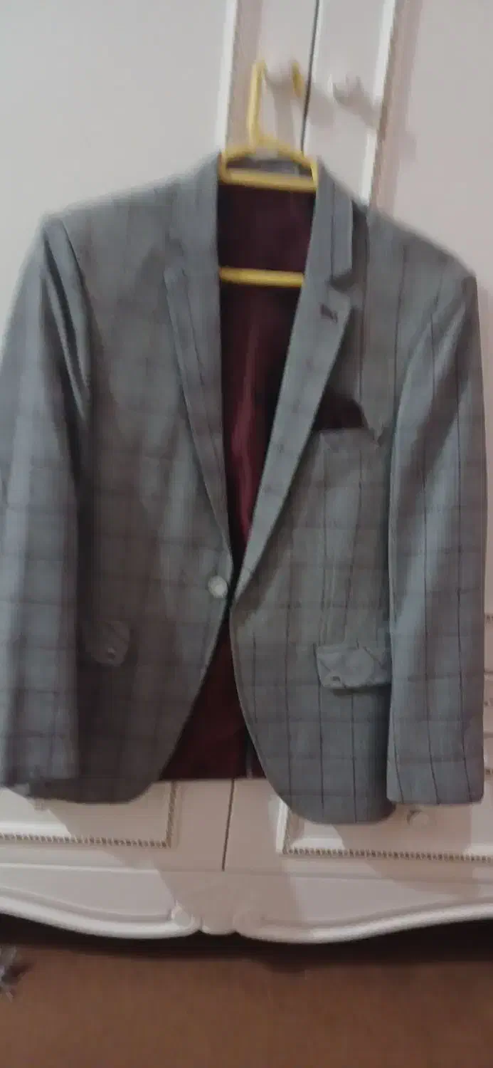 کت پسرانه|لباس|اهواز, سپیدار|دیوار