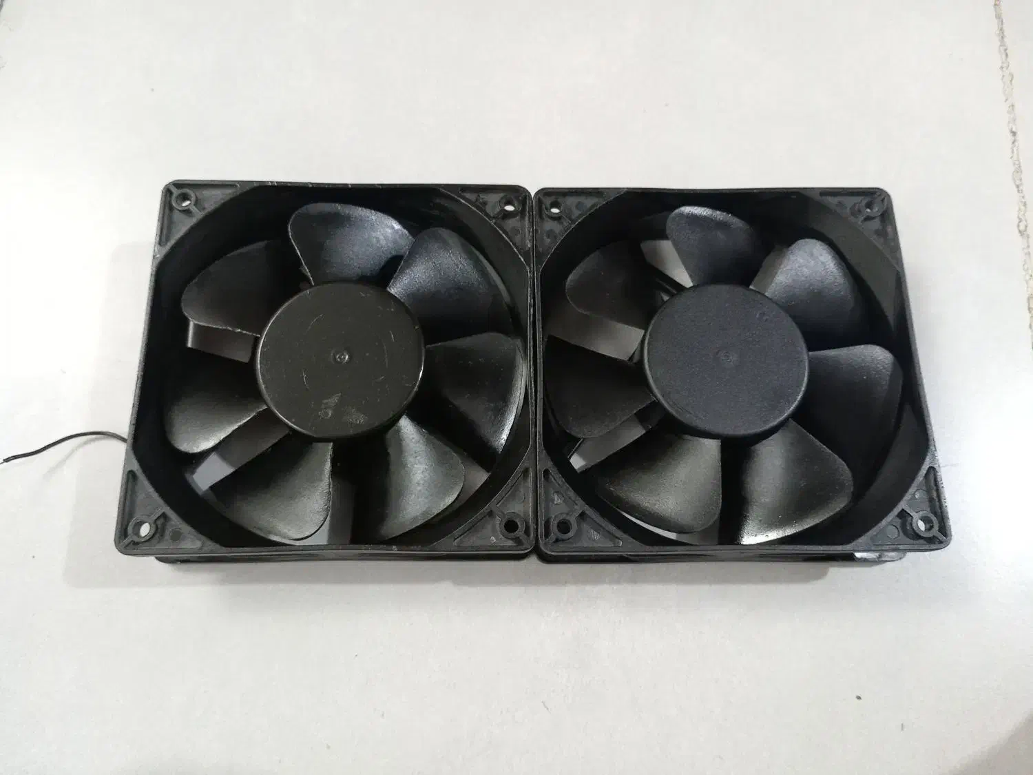 دو عدد فن ۱۲ ولت|قطعات و لوازم جانبی رایانه|سیرجان, |دیوار