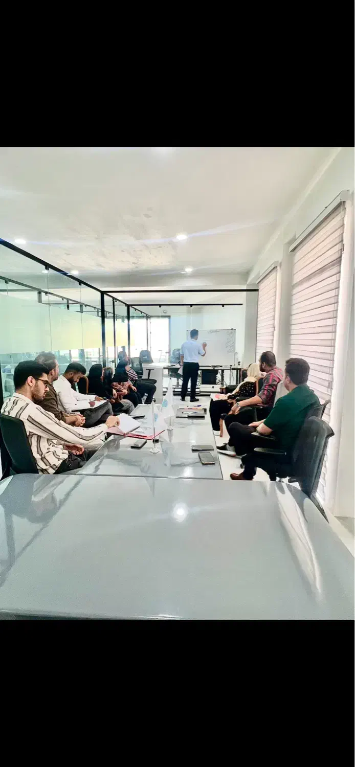 مشاور املاک/درآمد ۳۰ تا ۲۰۰ میلیون+آموزش رایگان»|استخدام بازاریابی و فروش|بندر کنگان, |دیوار