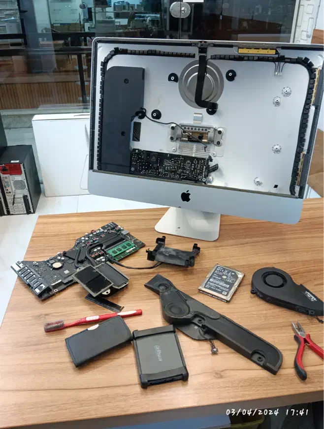 تعمیرات کامپیوتر لپتاپ نصب ویندوز.گارانتی ۹۰ روزه|خدمات رایانهای و موبایل|قم, حاج زینل|دیوار