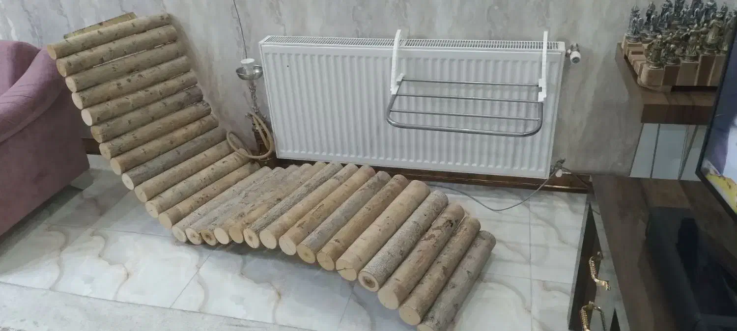 صندلی چوبی راحتی و ویترینی|صندلی و نیمکت|تبریز, |دیوار