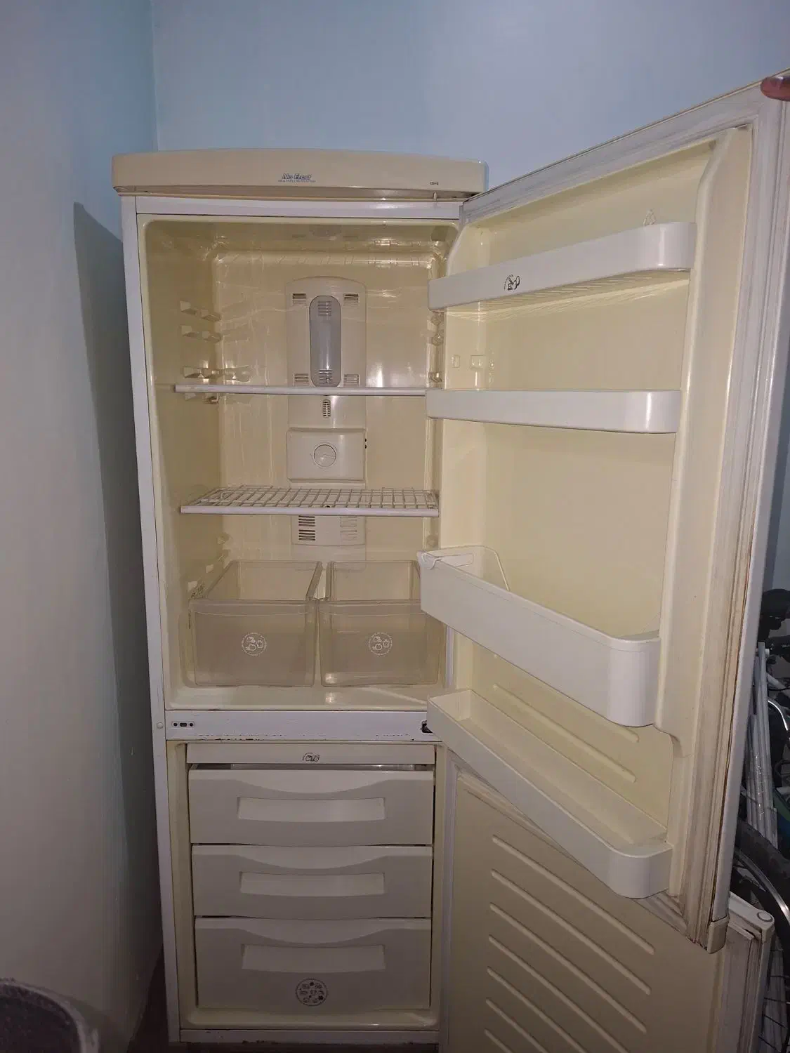 یخچال فریزر سوپرا|یخچال و فریزر|رباطکریم, شهرک والفجر|دیوار