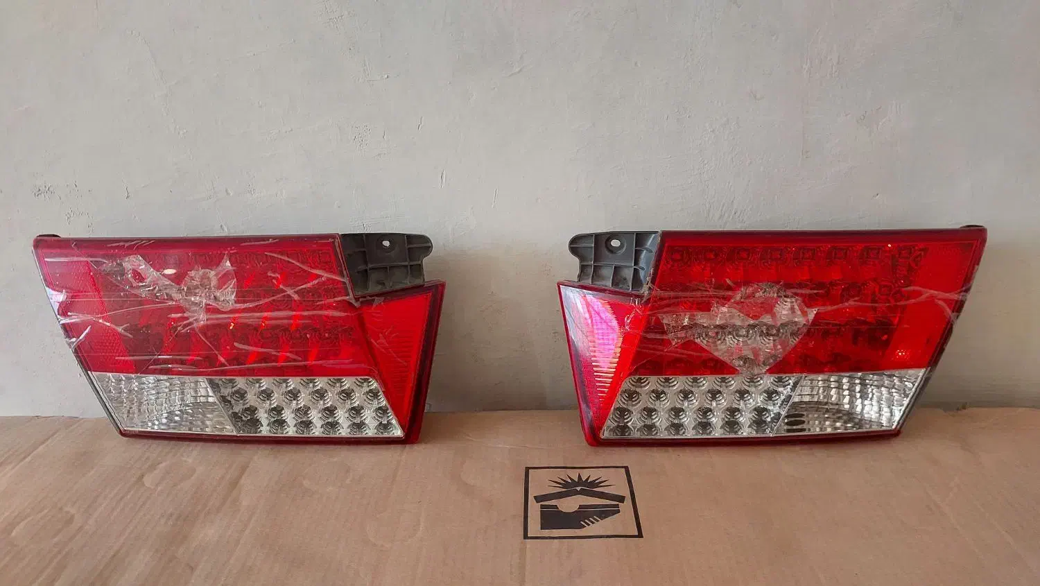 چراغ عقب هیوندا آزرا|قطعات یدکی و لوازم جانبی|شهریار, شهریار|دیوار