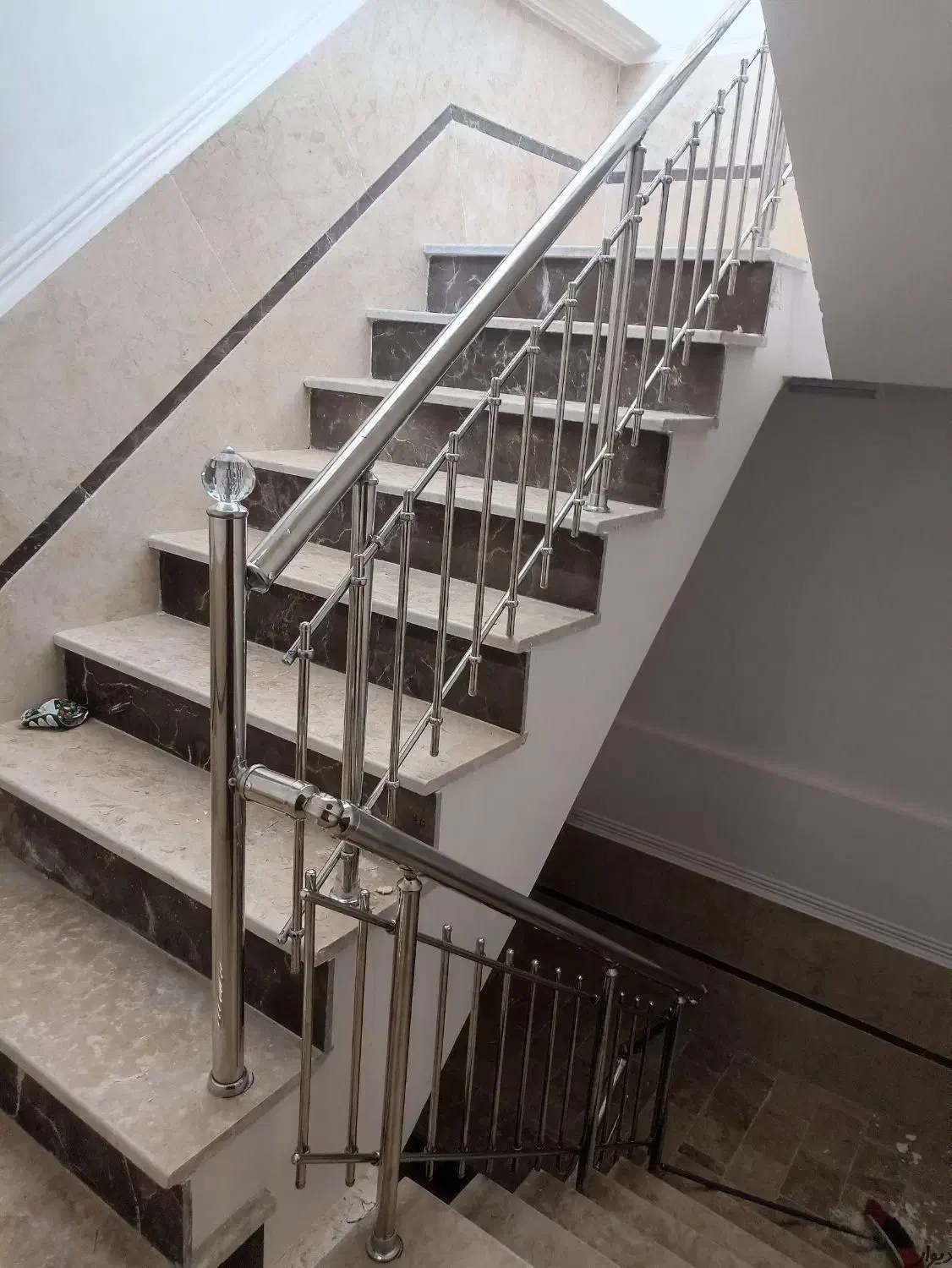 فروش و نصب انواع نرده به صورت شرایطی|مصالح و تجهیزات ساختمان|کاشان, پشت شهربانی|دیوار