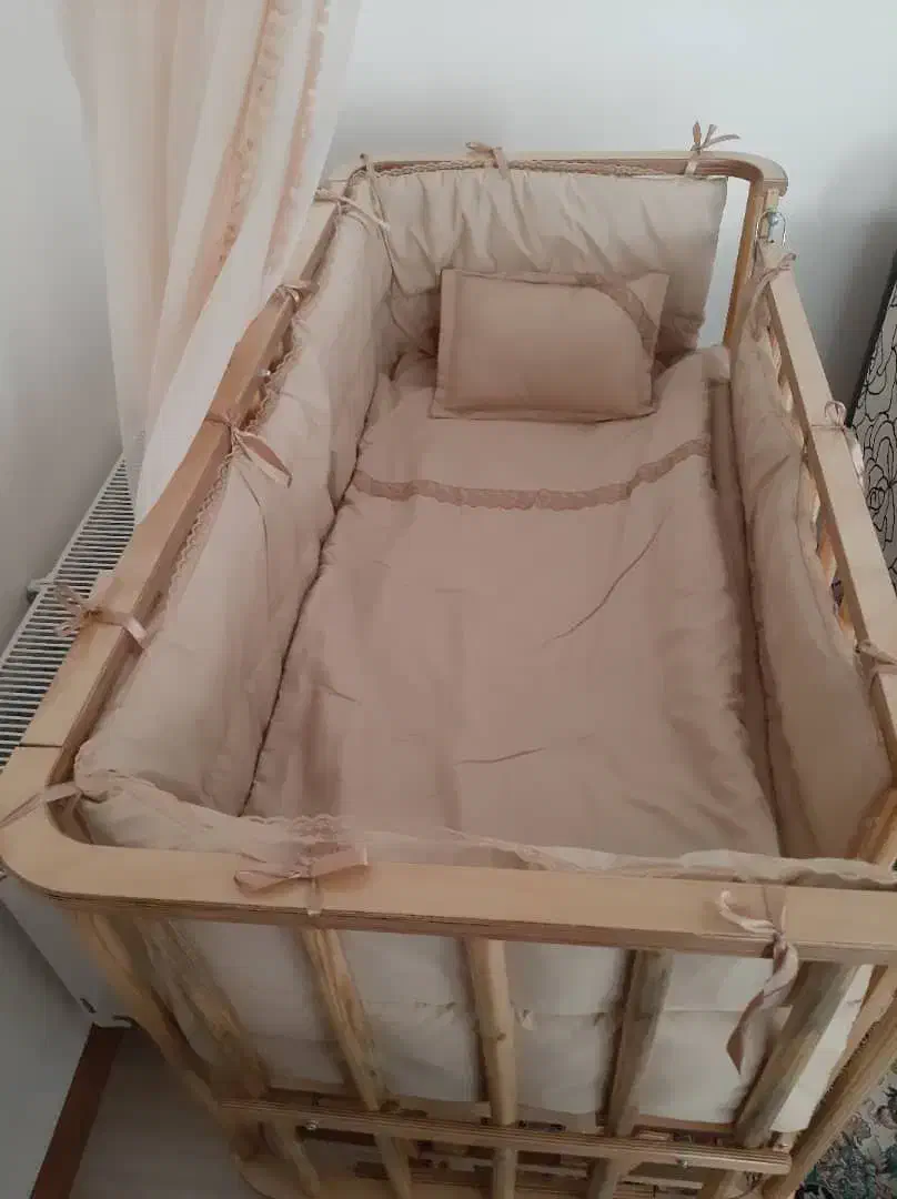 تخت نوزادی|تخت و صندلی بچه|سلماس, |دیوار