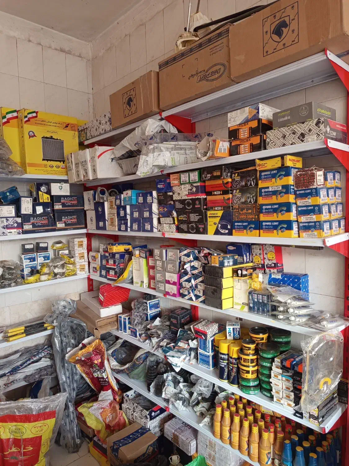 لوازم یدکی و مکانیکی|قطعات یدکی و لوازم جانبی|شاهینشهر, شهرک گلدیس|دیوار