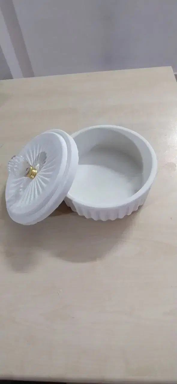 ظروف پذیرایی|ظروف سرو و پذیرایی|نیشابور, بزرگمهر|دیوار