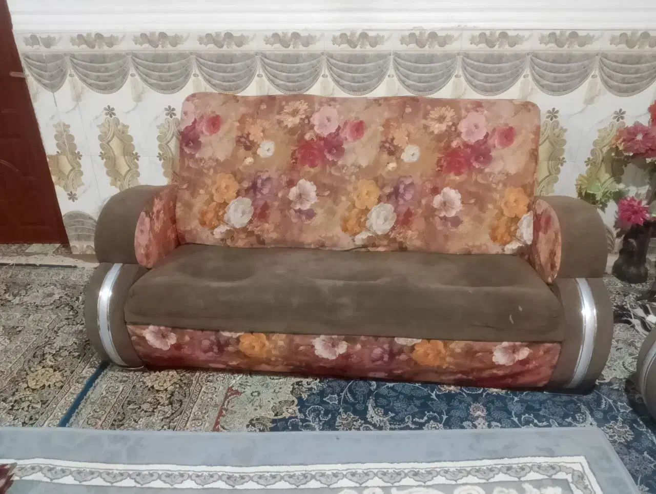 مبل و ساعت ایستاده|مبلمان خانگی و میز عسلی|سراوان, |دیوار