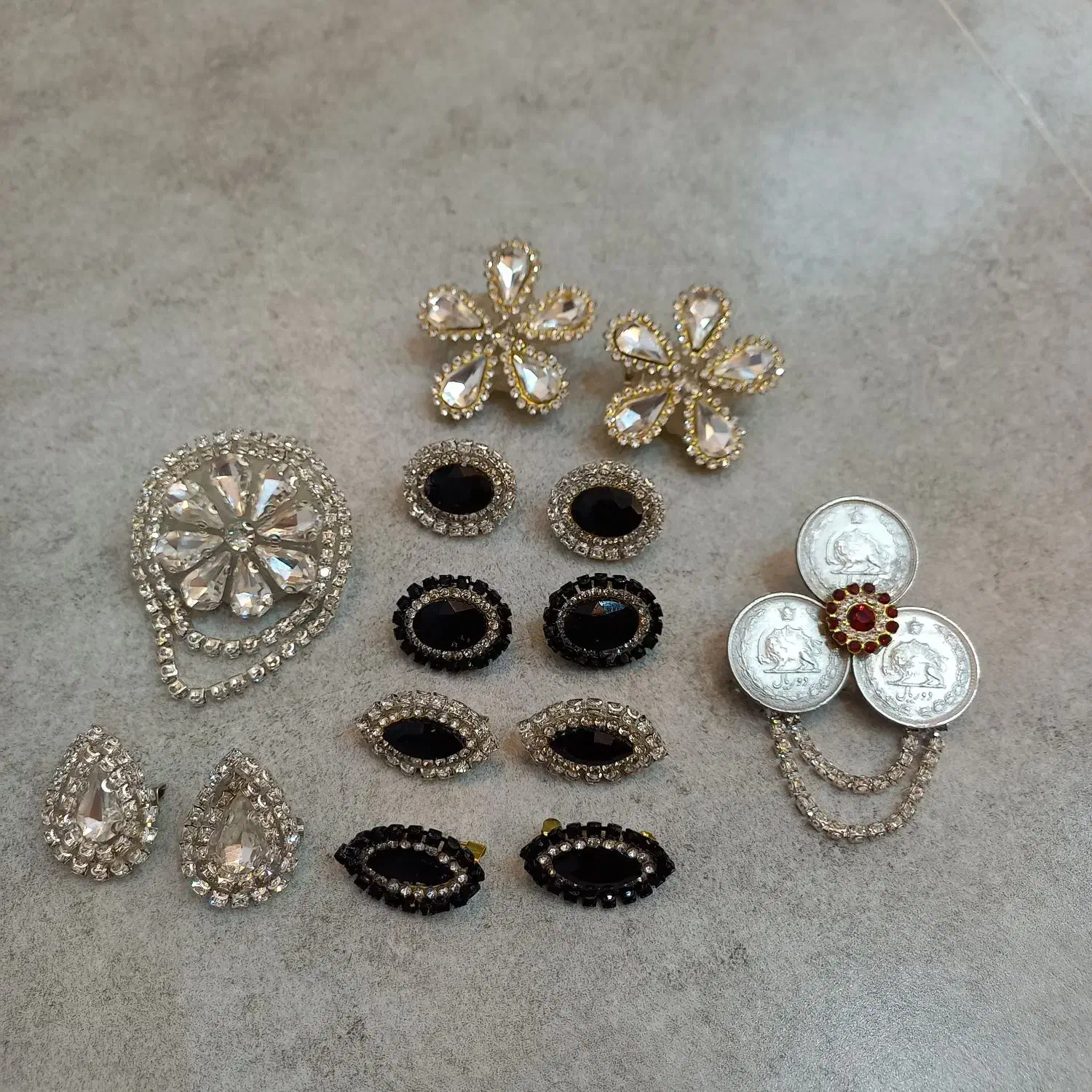 سرآستین وگل سینه|زیورآلات و اکسسوری|دهگلان, |دیوار