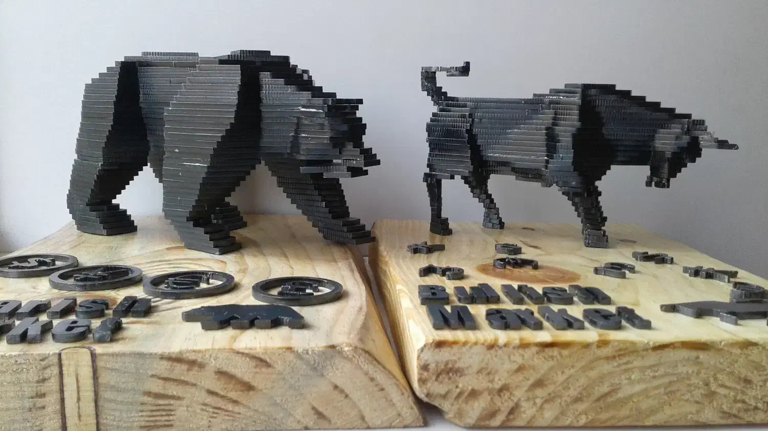 مجسمه دکوری گاو و خرس فلزی نماد بورس ، فارکس|مجسمه، تندیس، ماکت|اصفهان, باغ فدک|دیوار