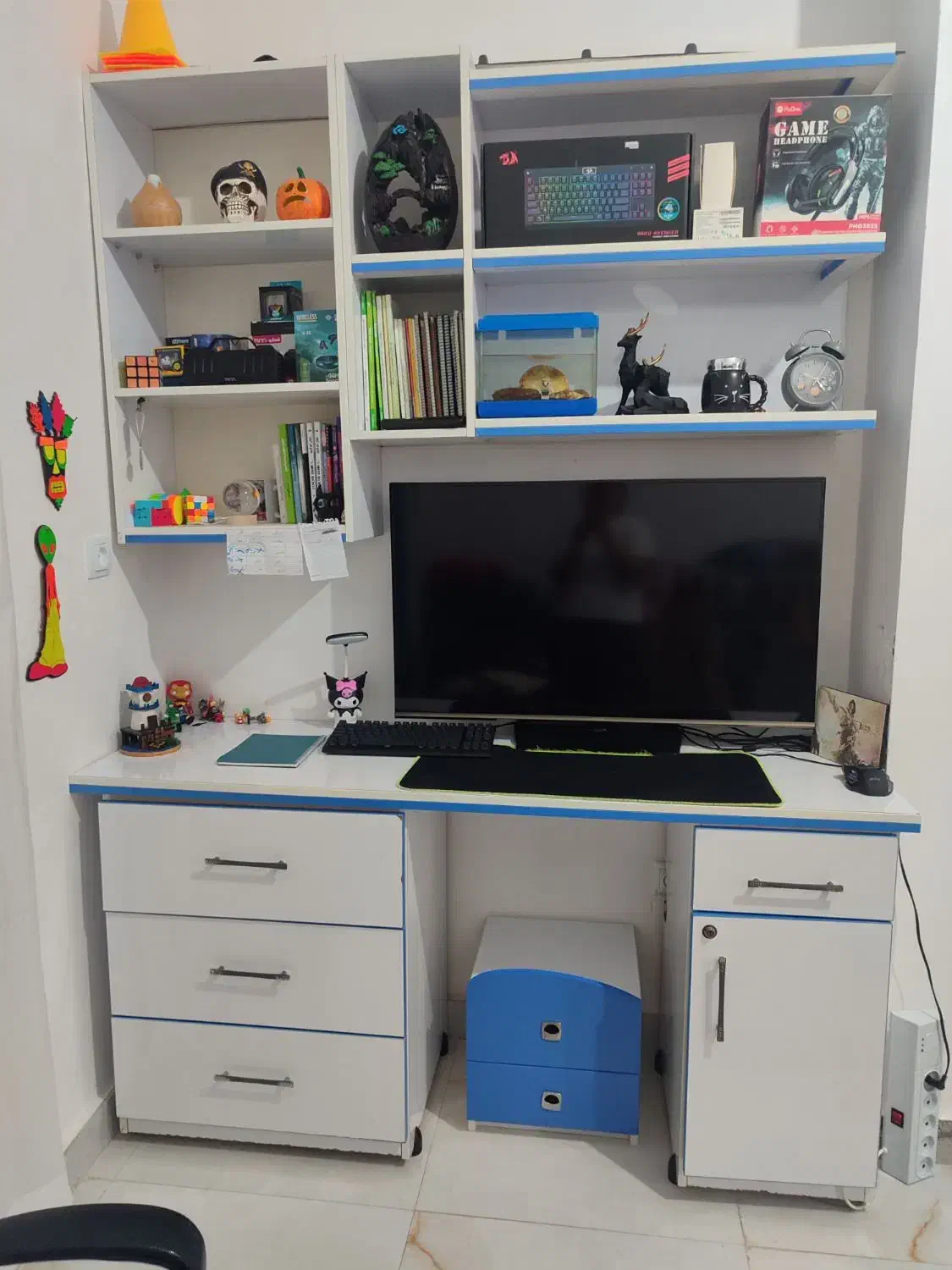 ست تخت و خواب پسرانه آبی به همراه میز تحریر|تخت و صندلی بچه|لاهیجان, بوجایه|دیوار